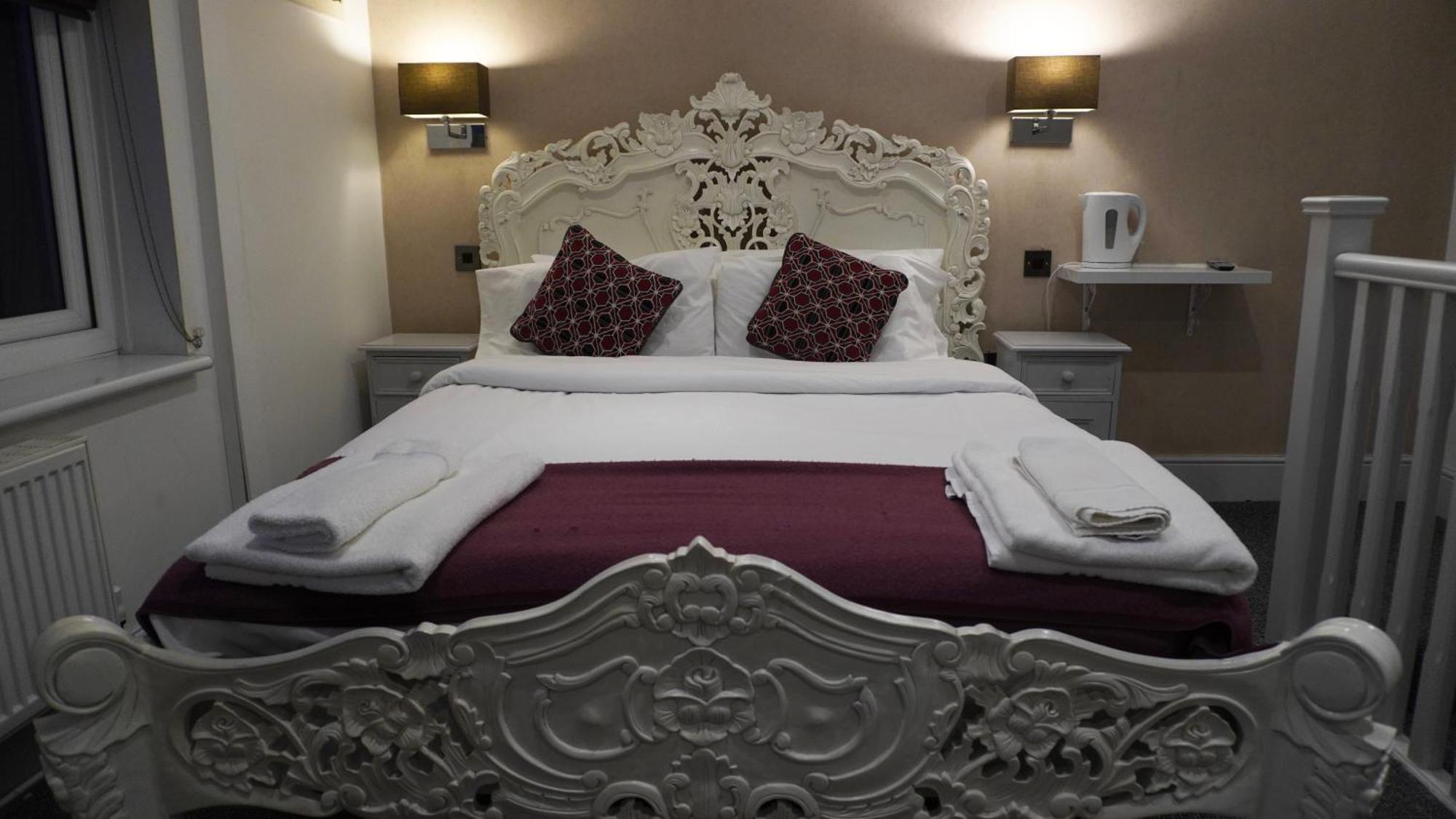 The Bell Shifnal Hotel Exterior photo